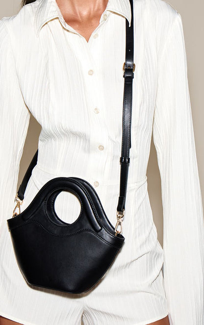 https://mediahub.prettylittlething.com/cno1633_black_xl