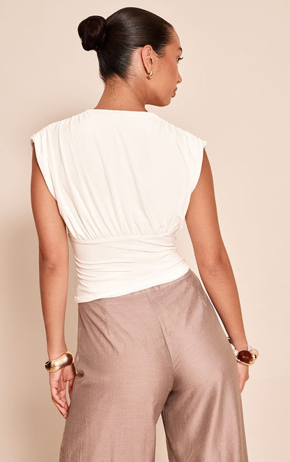 https://mediahub.prettylittlething.com/cno1639_white_xl_1