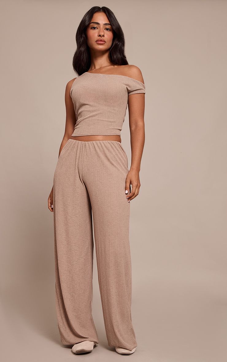 https://mediahub.prettylittlething.com/cno1709_taupe_xl_2