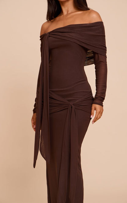 https://mediahub.prettylittlething.com/cno1740_chocolate_xl_3