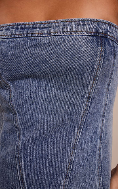 https://mediahub.prettylittlething.com/cno1765_mid%20blue%20wash_xl_3