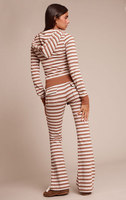 https://mediahub.prettylittlething.com/cno1820_light%20brown_xl_2