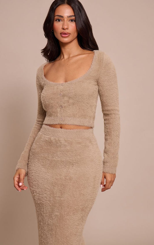 https://mediahub.prettylittlething.com/cno2105_beige_xl