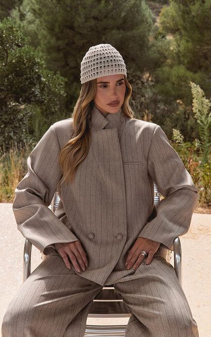 https://mediahub.prettylittlething.com/cno2406_taupe_xl