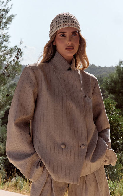 https://mediahub.prettylittlething.com/cno2406_taupe_xl_3