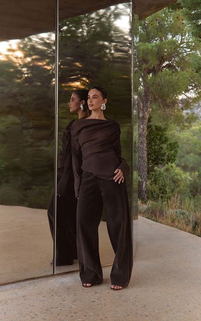 https://mediahub.prettylittlething.com/cno2416_dark%20chocolate_xl_2