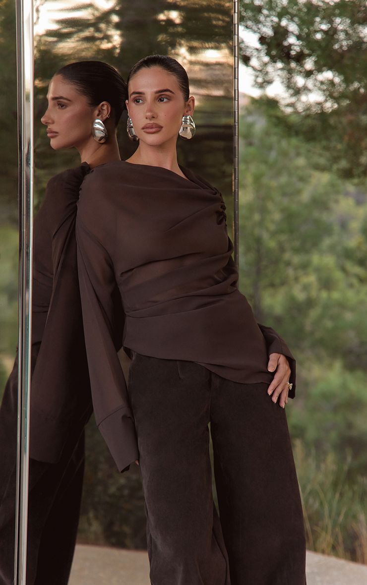 https://mediahub.prettylittlething.com/cno2416_dark%20chocolate_xl_3