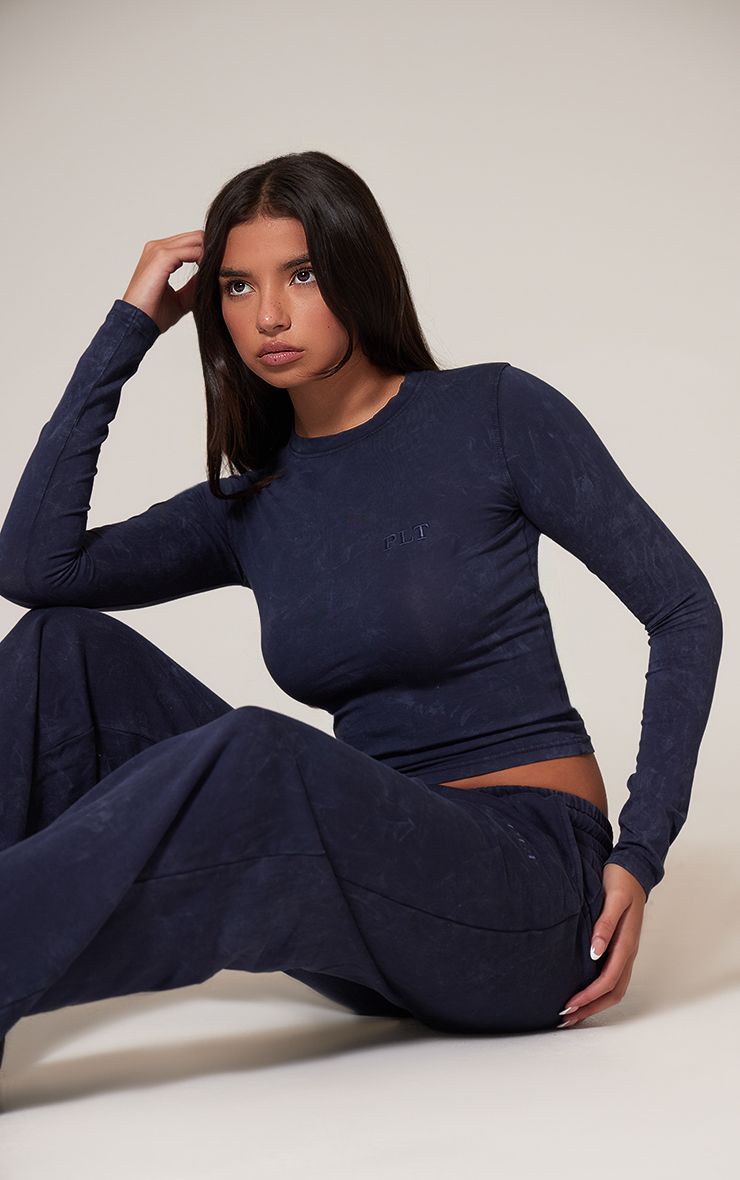 https://mediahub.prettylittlething.com/cno2588_navy_xl