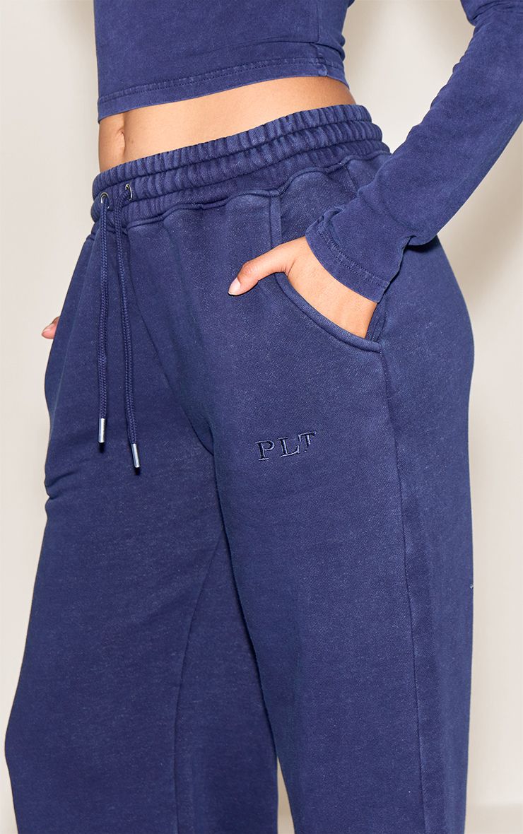 https://mediahub.prettylittlething.com/cno2591_navy_xl_3
