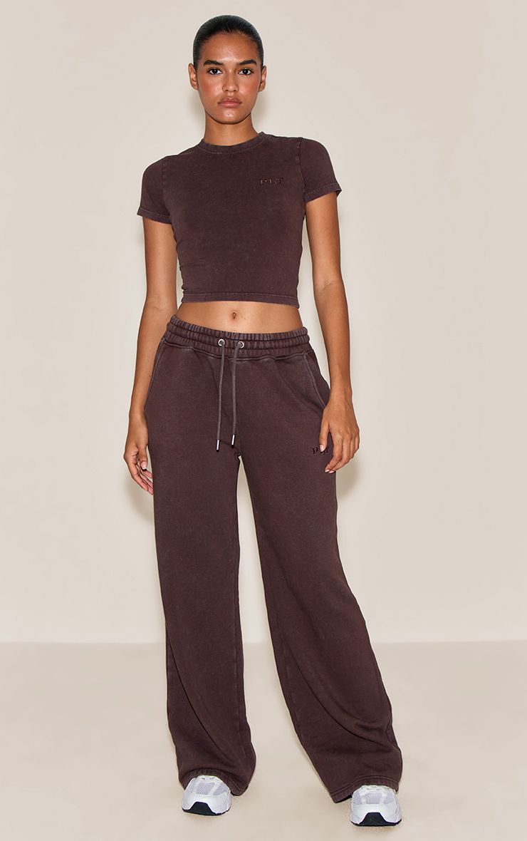 https://mediahub.prettylittlething.com/cno2597_chocolate_xl_2