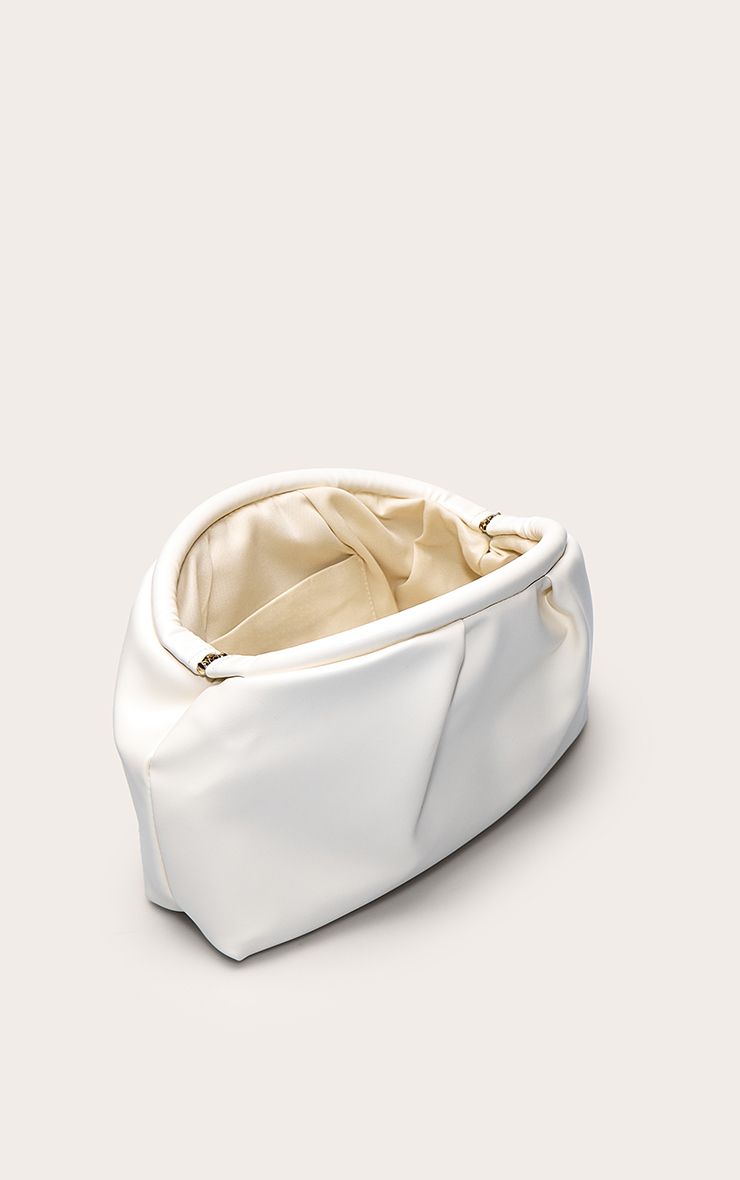 https://mediahub.prettylittlething.com/cno3444_cream_xl_4