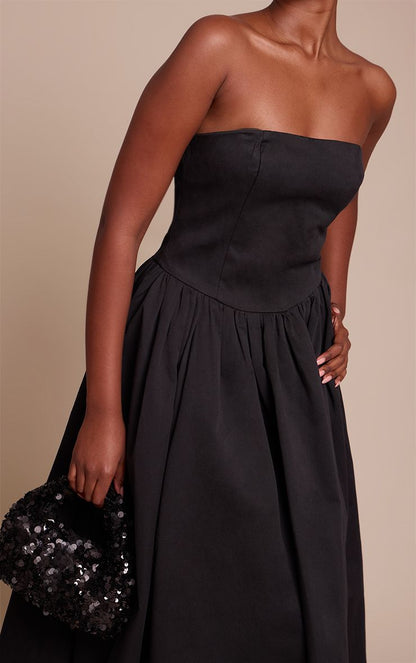 https://mediahub.prettylittlething.com/cno3773_black_xl_3