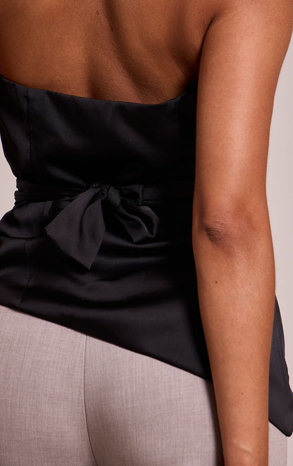 https://mediahub.prettylittlething.com/cno4027_black_xl_3
