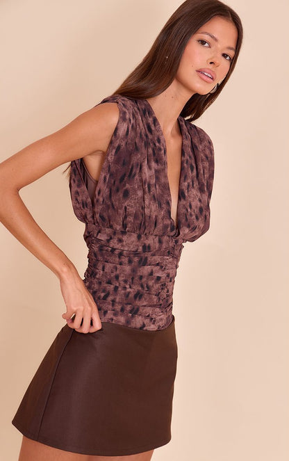 https://mediahub.prettylittlething.com/cno4056_brown_xl