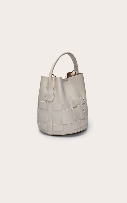 https://mediahub.prettylittlething.com/cno4103_cream_xl_2