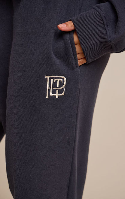 https://mediahub.prettylittlething.com/cno4602_navy_xl_3