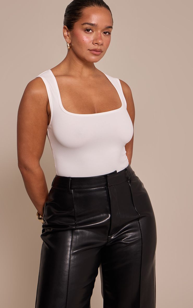 https://mediahub.prettylittlething.com/cno4747_white_xl