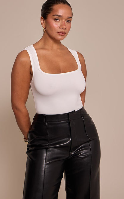 https://mediahub.prettylittlething.com/cno4747_white_xl