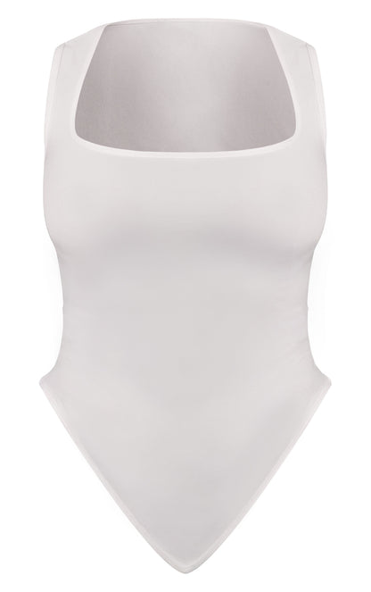 https://mediahub.prettylittlething.com/cno4747_white_xl_4