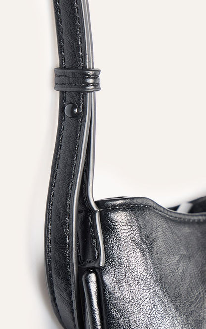 https://mediahub.prettylittlething.com/cno4773_black_xl_4