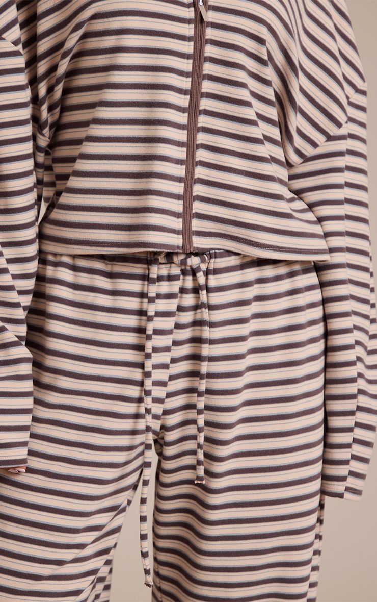 https://mediahub.prettylittlething.com/cno4794_brown_xl_3