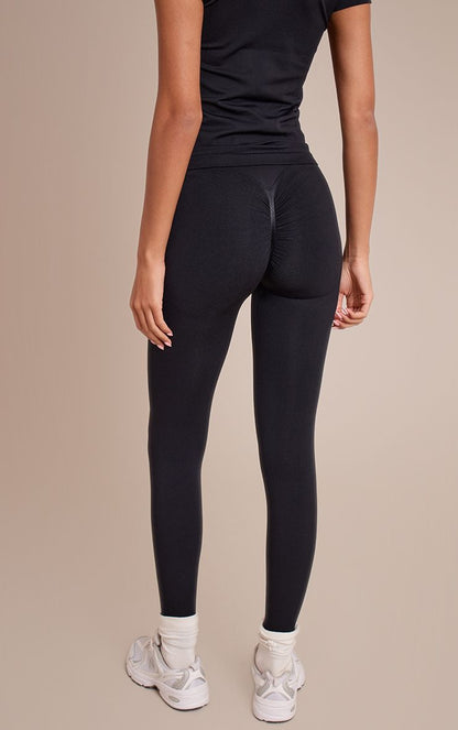 https://mediahub.prettylittlething.com/cno4805_black_xl_2