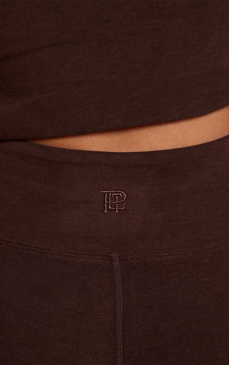 https://mediahub.prettylittlething.com/cno4871_chocolate_xl_4
