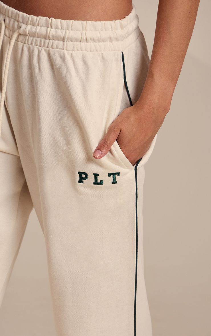 https://mediahub.prettylittlething.com/cno5286_cream_xl_3