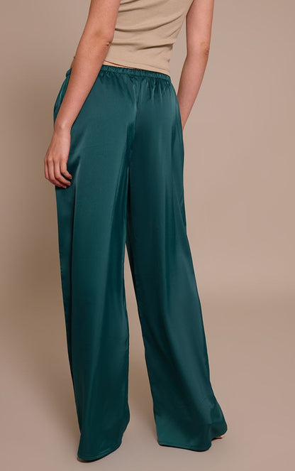 https://mediahub.prettylittlething.com/cno5478_emerald%20green_xl_2