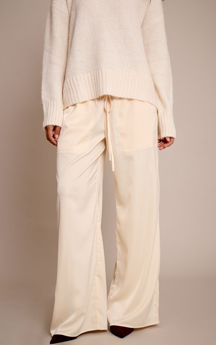 https://mediahub.prettylittlething.com/cno5480_butter%20cream_xl_1
