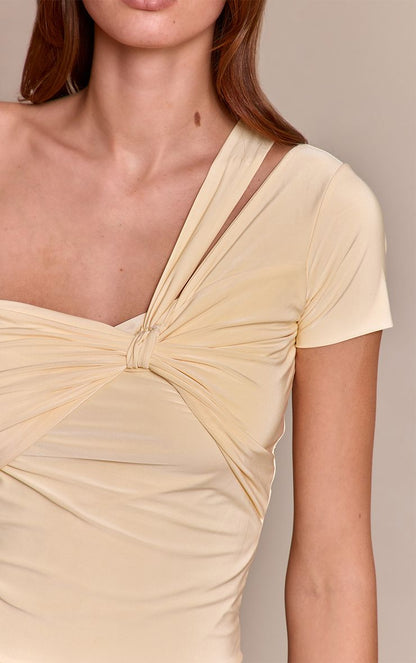 https://mediahub.prettylittlething.com/cno5858_cream_xl_3