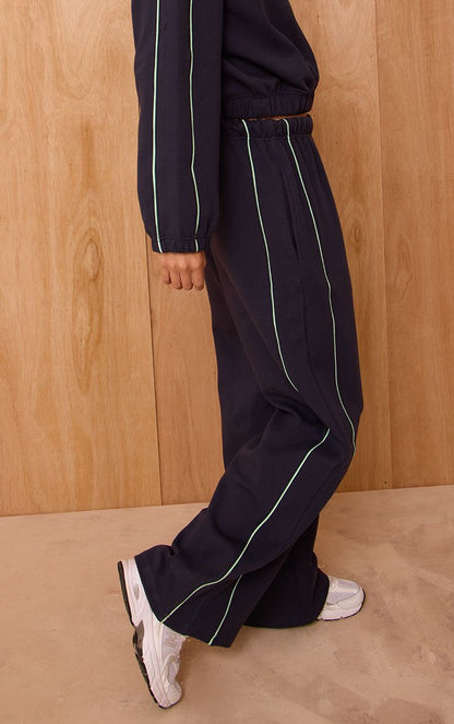 https://mediahub.prettylittlething.com/cno6005_navy_xl_1