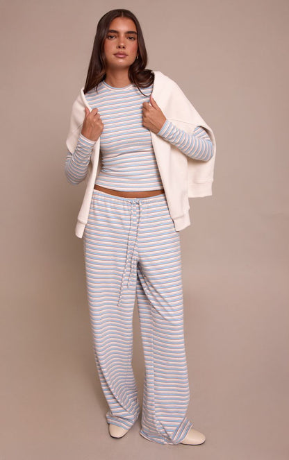 https://mediahub.prettylittlething.com/cno6014_light%20blue_xl_2