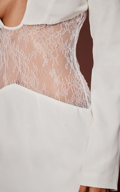 https://mediahub.prettylittlething.com/cno6105_white_xl_3