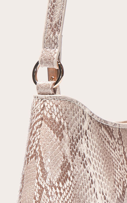 https://mediahub.prettylittlething.com/cno6802_natural_xl_3