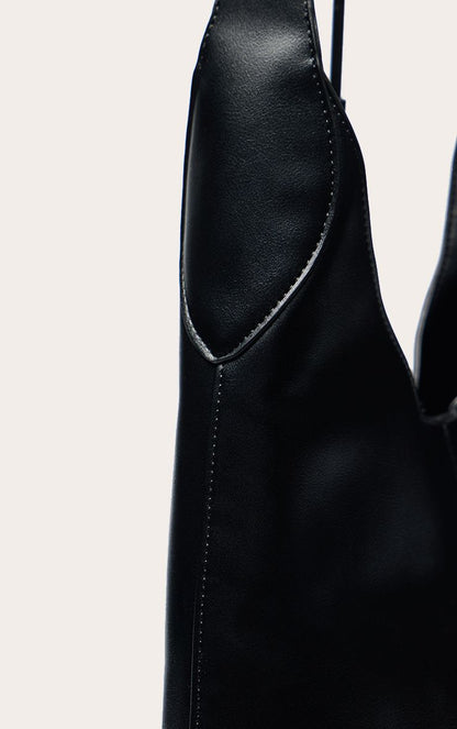 https://mediahub.prettylittlething.com/cno6812_black_xl_3