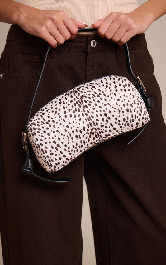 https://mediahub.prettylittlething.com/cno6840_white%20dalmatian_xl