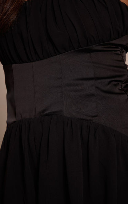 https://mediahub.prettylittlething.com/cno6893_black_xl_3
