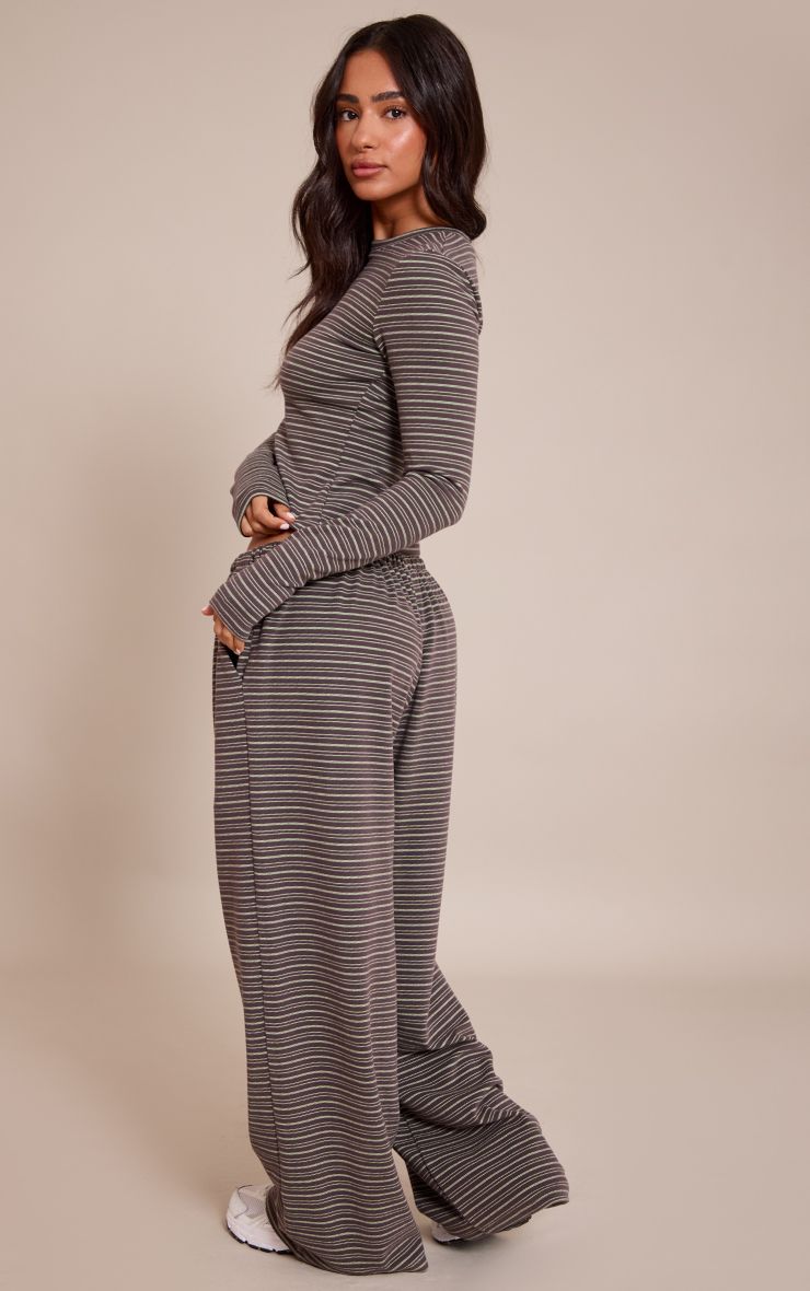 https://mediahub.prettylittlething.com/cno7294_dark%20green_xl_2