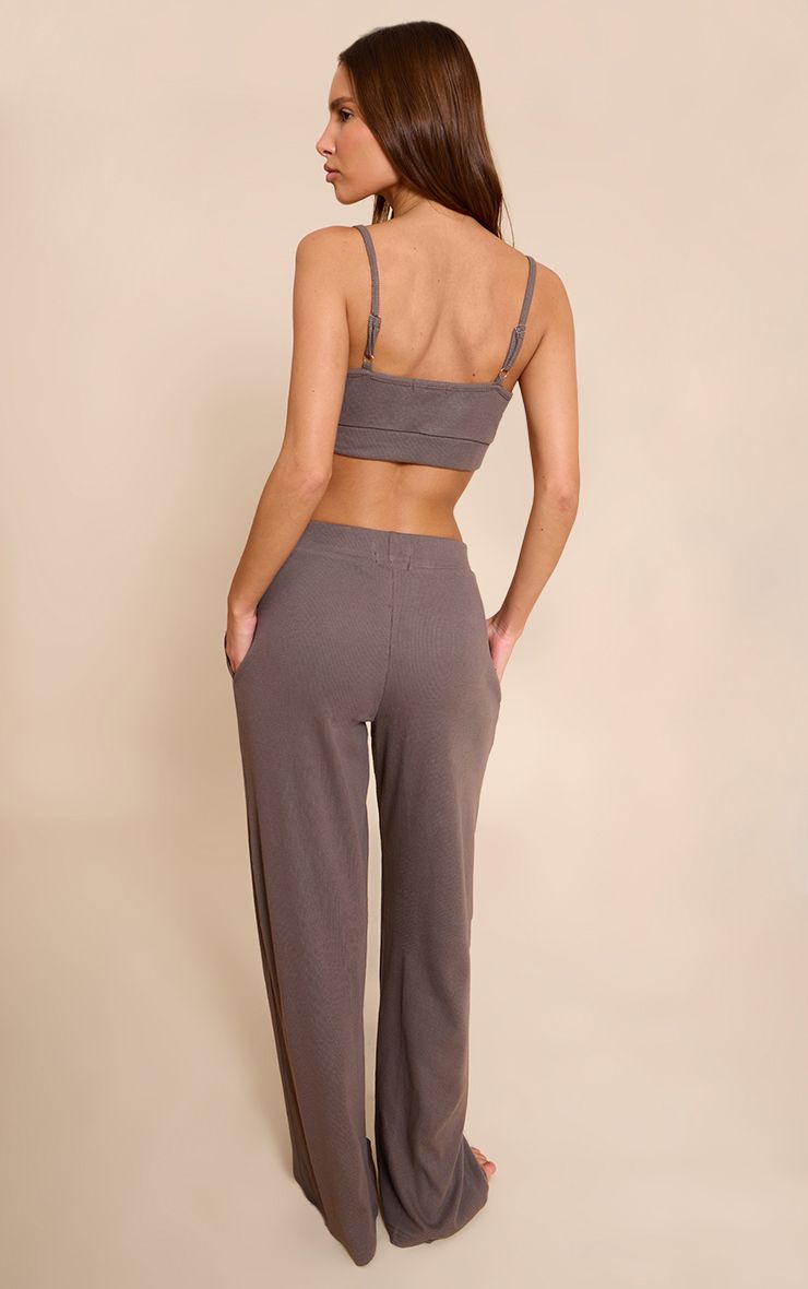https://mediahub.prettylittlething.com/cno7331_taupe_xl_2