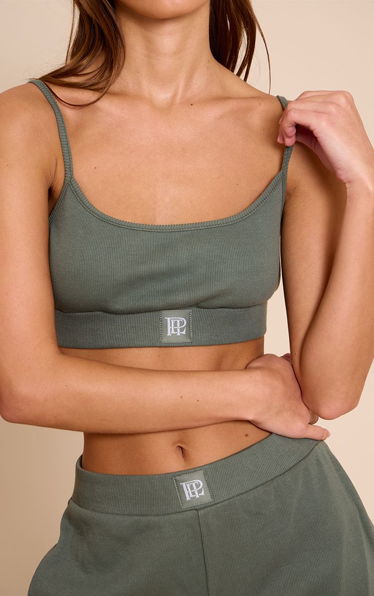 https://mediahub.prettylittlething.com/cno7333_sage%20green_xl_3