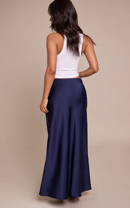 https://mediahub.prettylittlething.com/cno7531_navy_xl_2