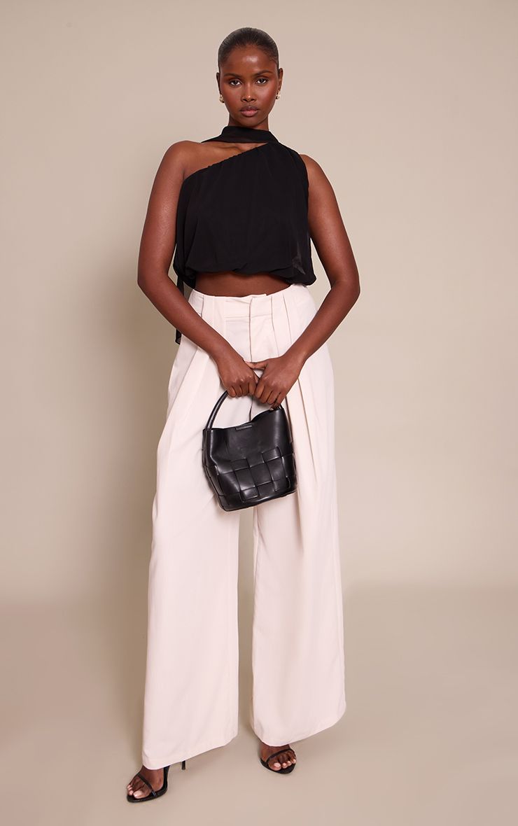 https://mediahub.prettylittlething.com/cno7549_black_xl_2