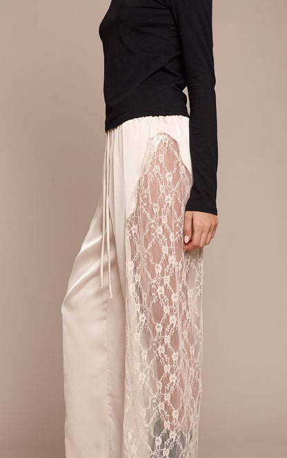 https://mediahub.prettylittlething.com/cno7683_cream_xl_3