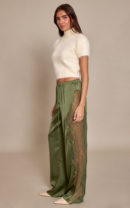 https://mediahub.prettylittlething.com/cno7684_dark%20olive_xl_1