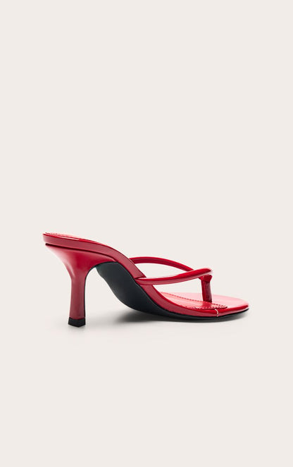 https://mediahub.prettylittlething.com/cno8374_red_xl_3