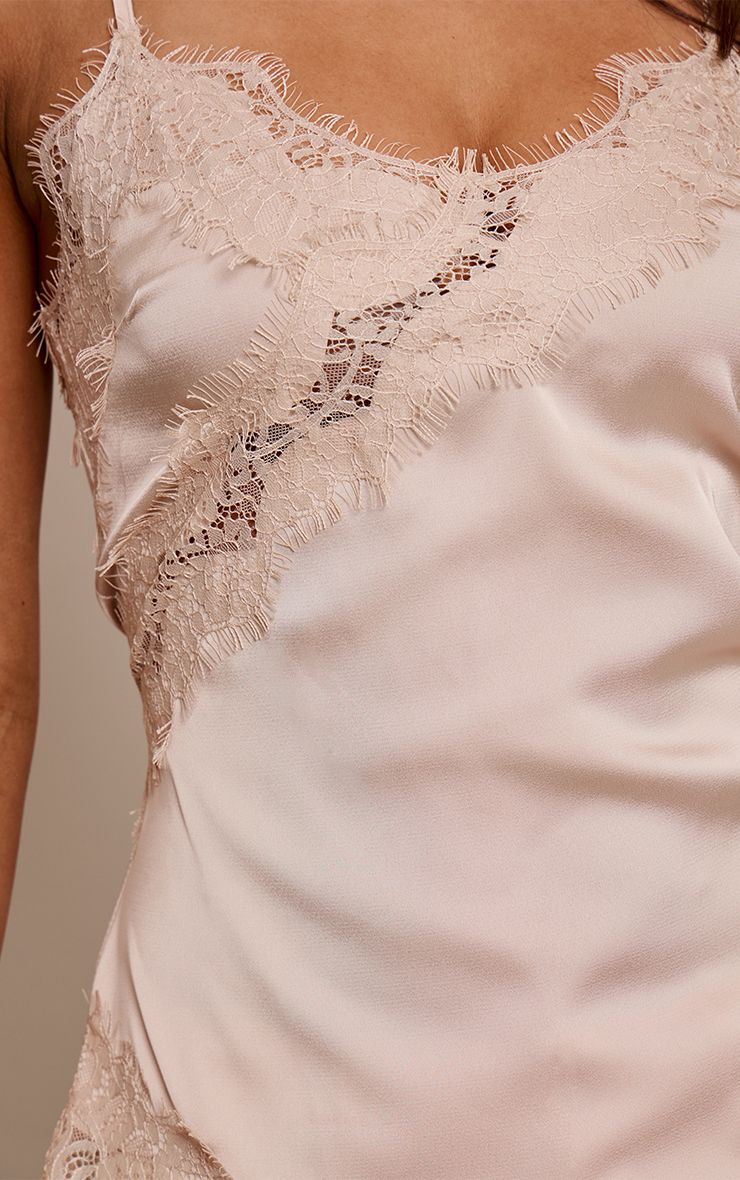 https://mediahub.prettylittlething.com/cno8642_champagne_xl_3