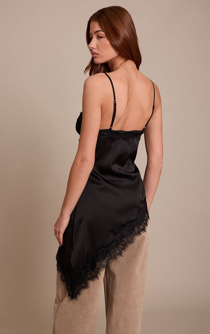 https://mediahub.prettylittlething.com/cno8647_black_xl_1