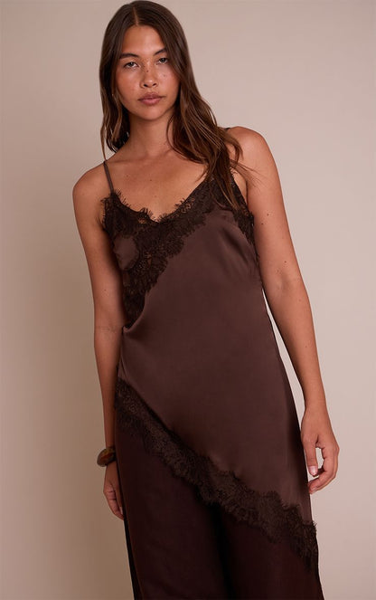 https://mediahub.prettylittlething.com/cno8650_chocolate_xl