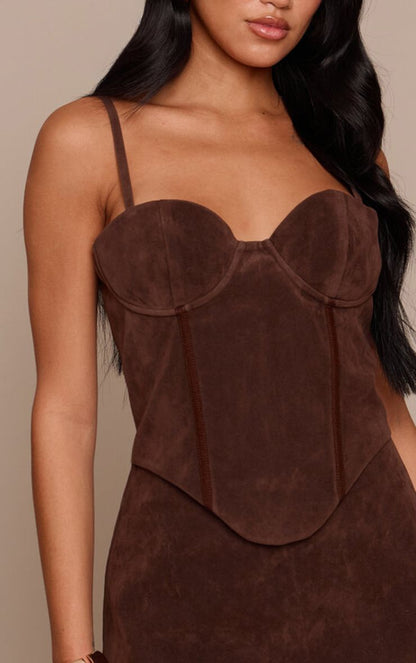 https://mediahub.prettylittlething.com/cno8870_chocolate_xl_3